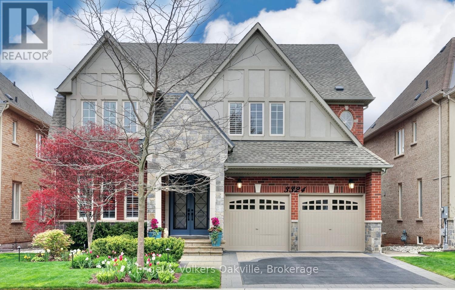 3324 Mistwell Crescent, Oakville, Ontario  L6L 0A2 - Photo 1 - W13155610
