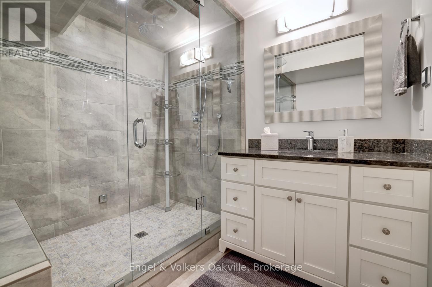 3324 Mistwell Crescent, Oakville, Ontario  L6L 0A2 - Photo 40 - W13155610