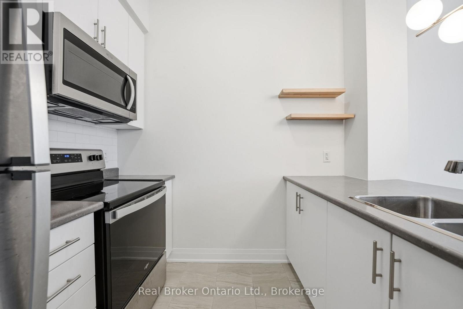 642 - 16 Concord Place, Grimsby, Ontario  L3M 0J1 - Photo 10 - X13155634