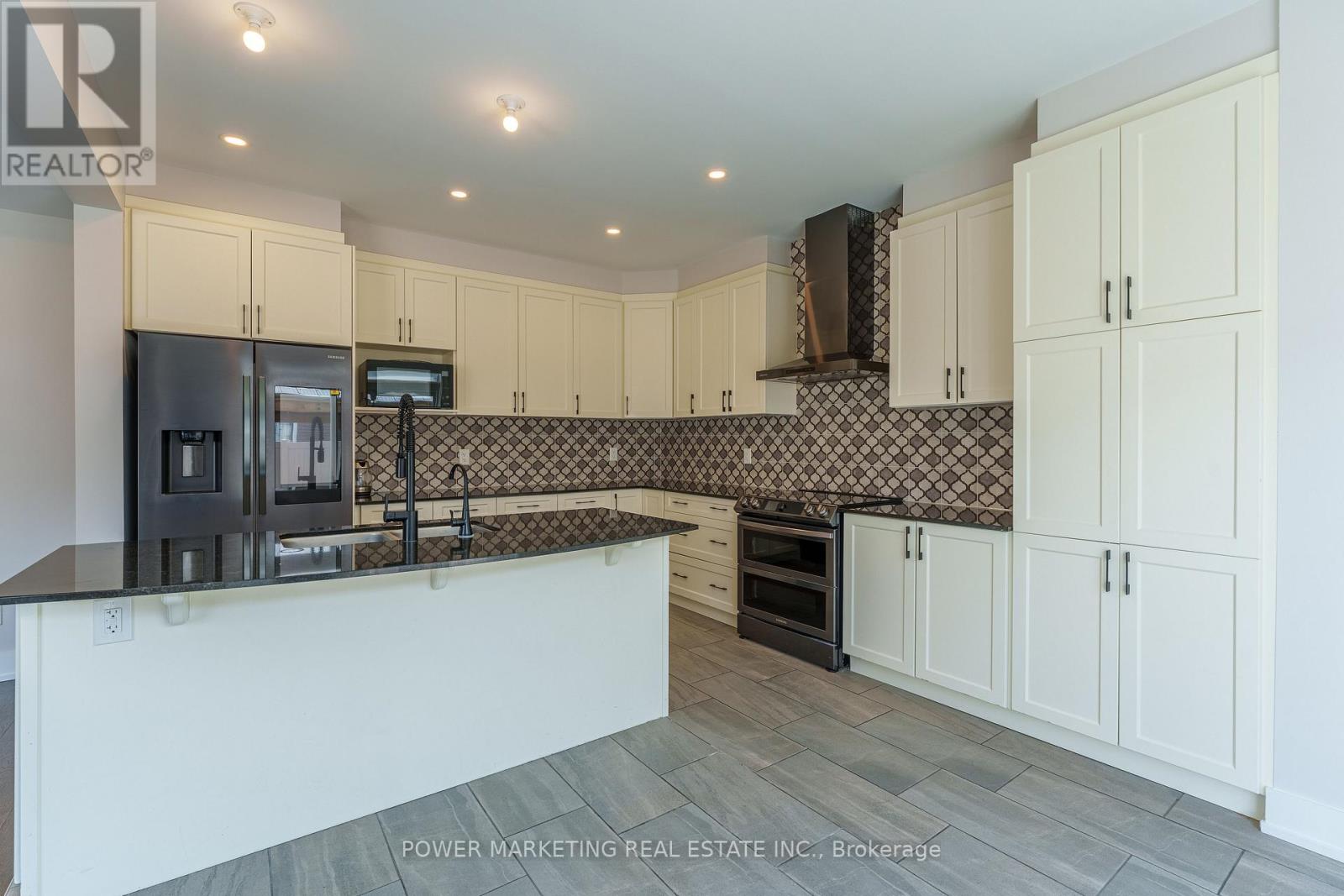 635 Perseus Avenue, Ottawa, Ontario  K2J 6S7 - Photo 15 - X13155686