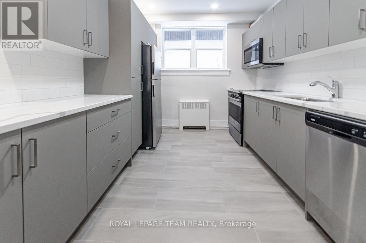 1 - 579 Tweedsmuir Avenue, Ottawa, Ontario  K1Z 5P4 - Photo 7 - X13155758
