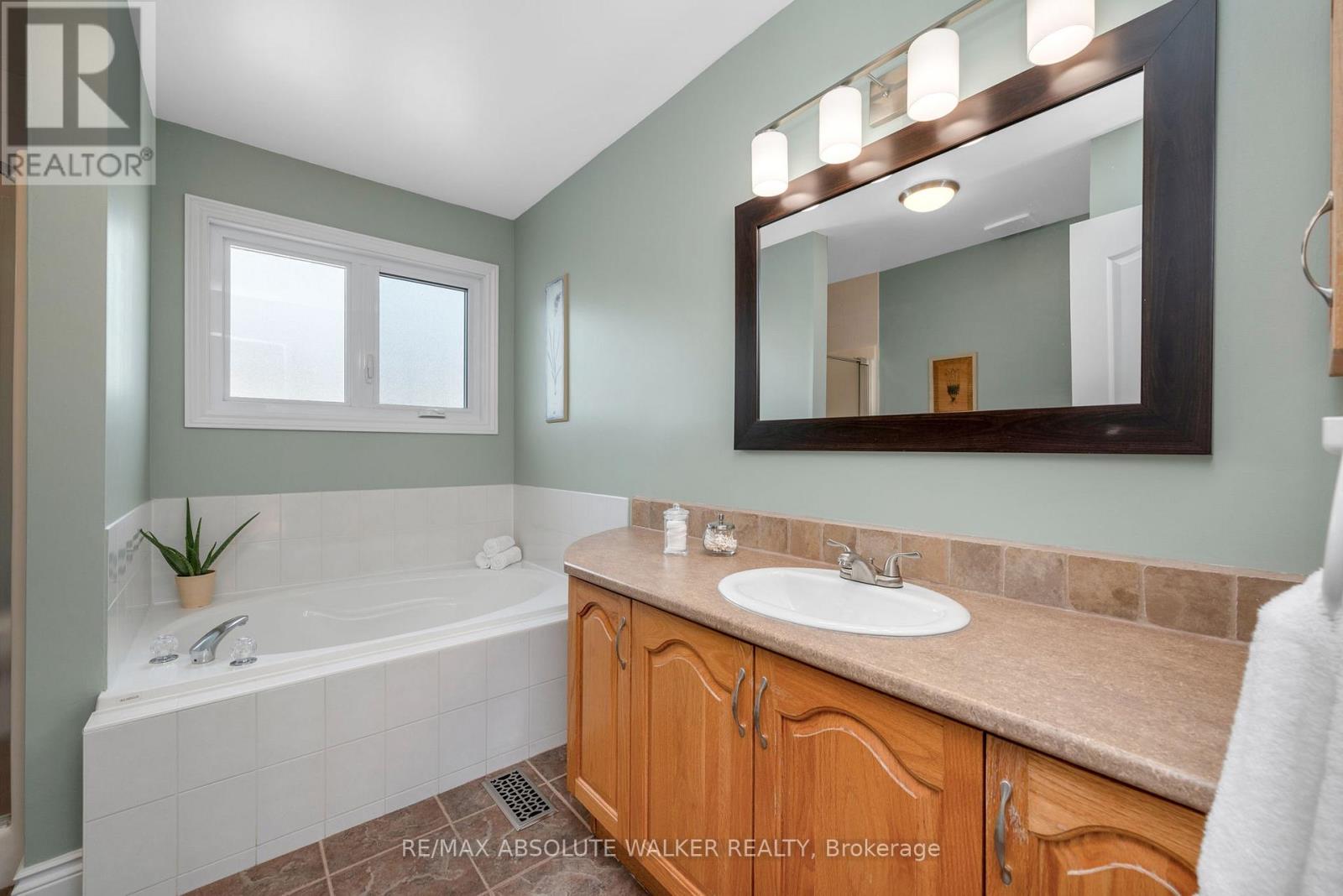 621 Arc-En-Ciel Street, Ottawa, Ontario  K4A 3H9 - Photo 24 - X13155762