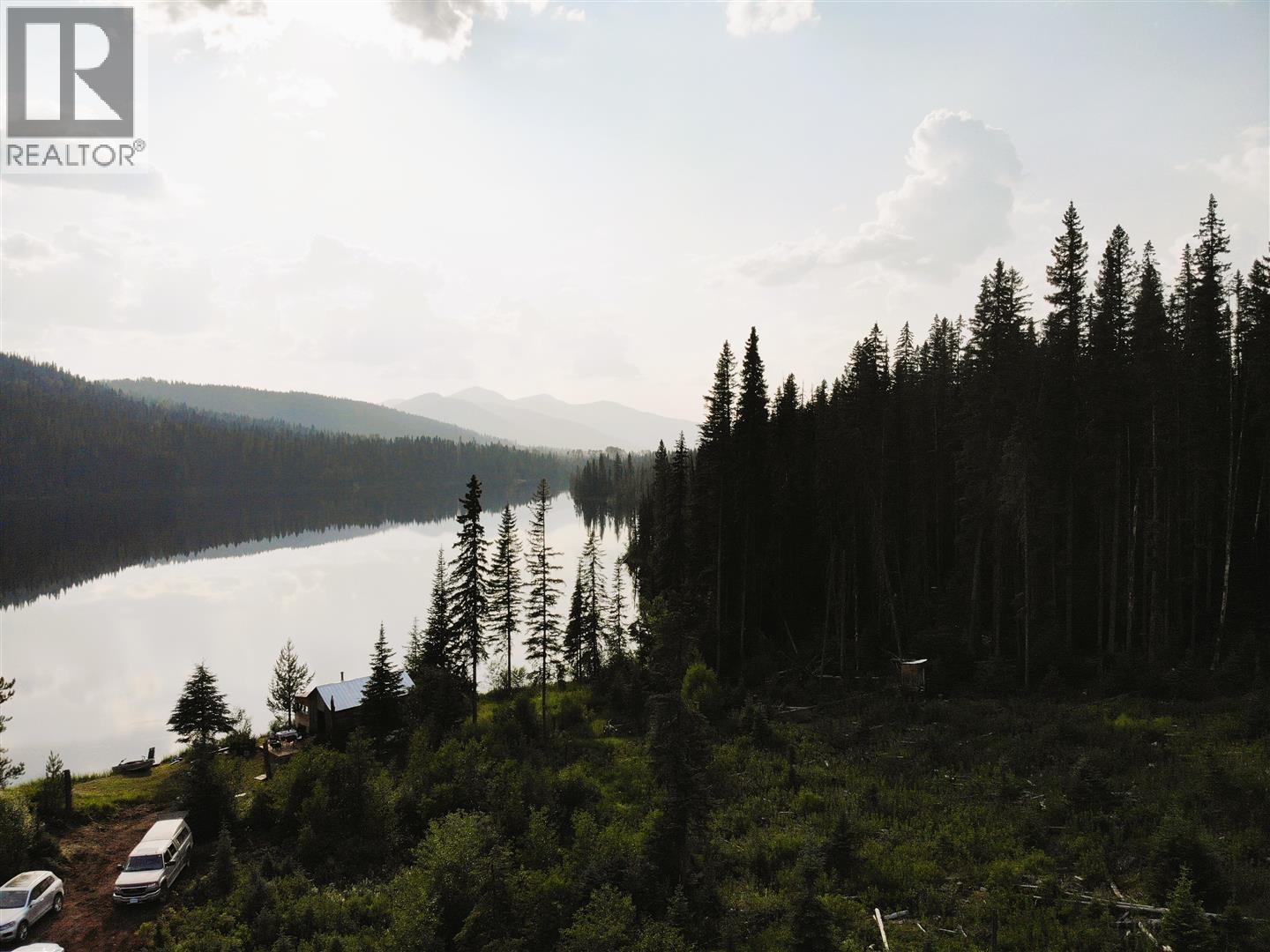 5900 Bowron Lake Road, Wells, British Columbia  V0K 2R0 - Photo 14 - R3126241