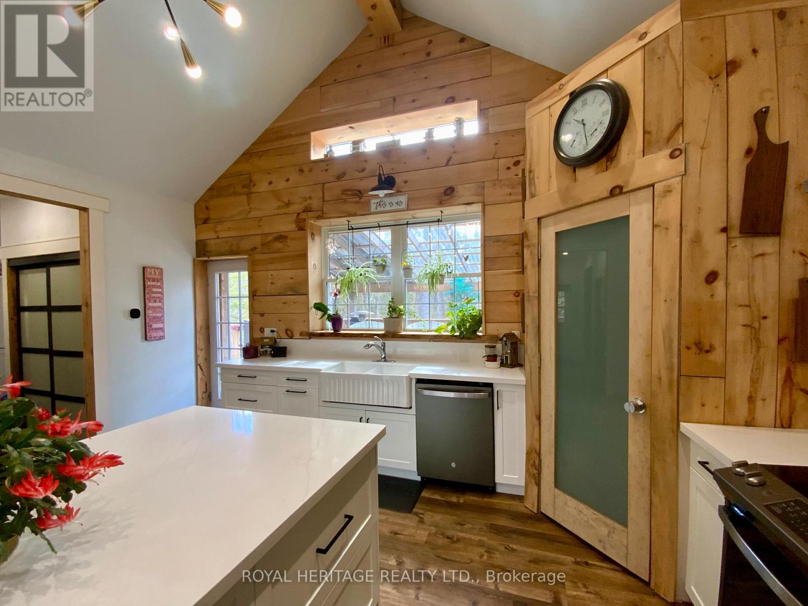 23 River Road, Kawartha Lakes, Ontario  K0M 1N0 - Photo 5 - X12988652