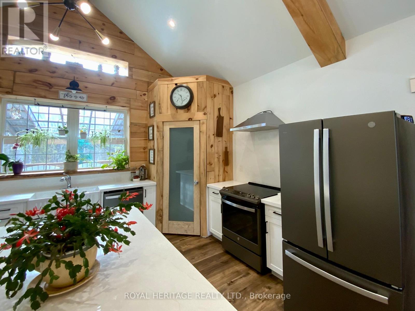 23 River Road, Kawartha Lakes, Ontario  K0M 1N0 - Photo 6 - X12988652