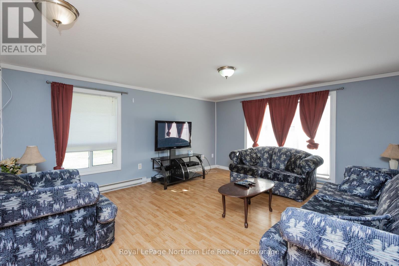 349 North River Road, Unorganized Townships (Redbridge), Ontario  P0H 2A0 - Photo 22 - X13155502