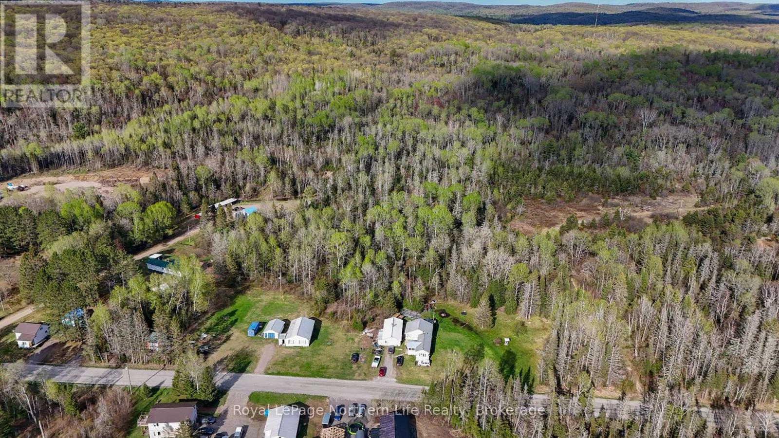 349 North River Road, Unorganized Townships (Redbridge), Ontario  P0H 2A0 - Photo 5 - X13155502