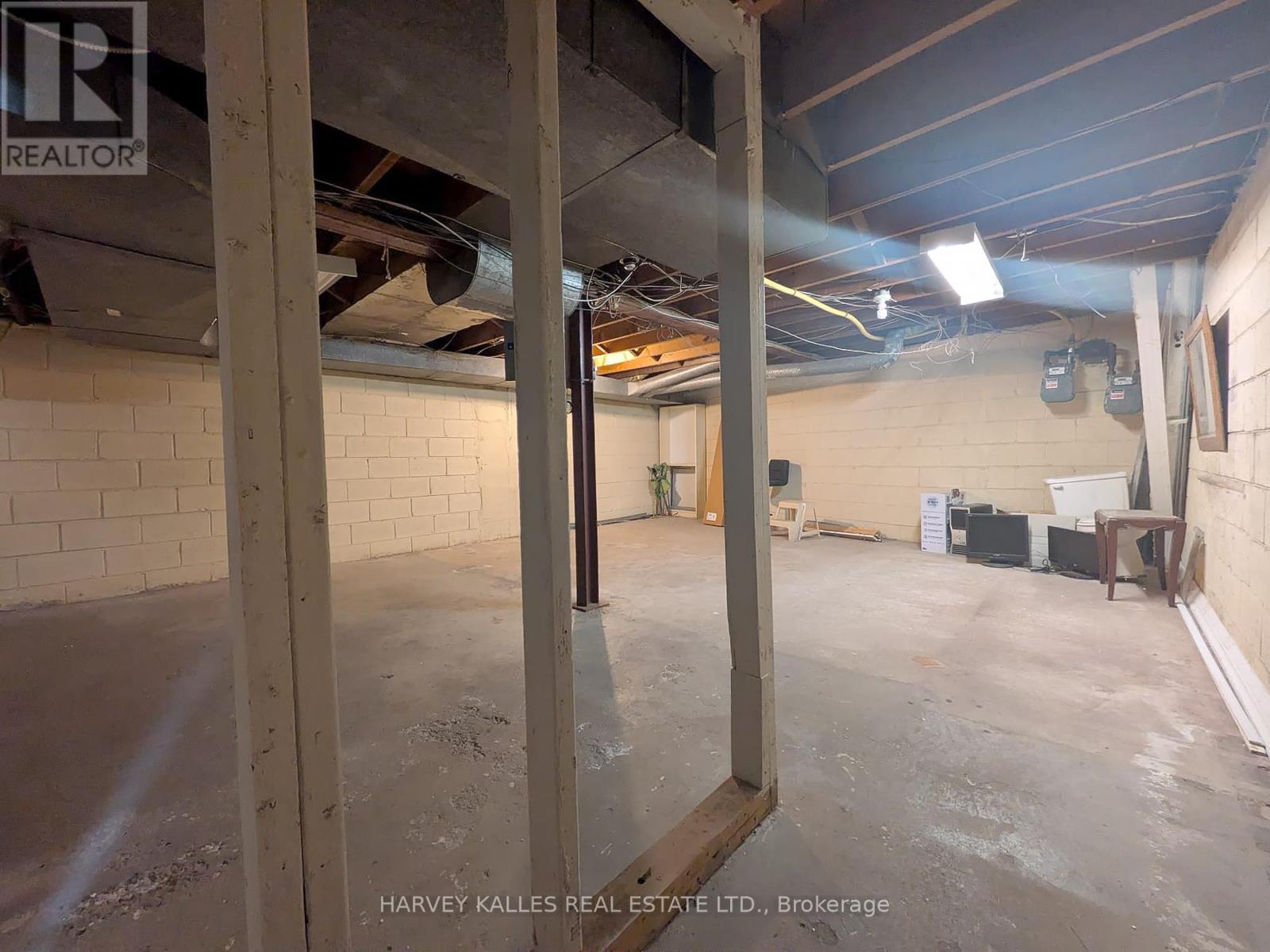 3811 Lake Shore Boulevard W, Toronto, Ontario  M8W 1R2 - Photo 8 - W13103466