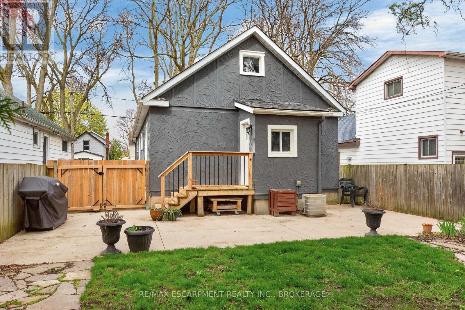 206 York Street, St. Catharines (Haig), Ontario  L2R 6G4 - Photo 48 - X13155572