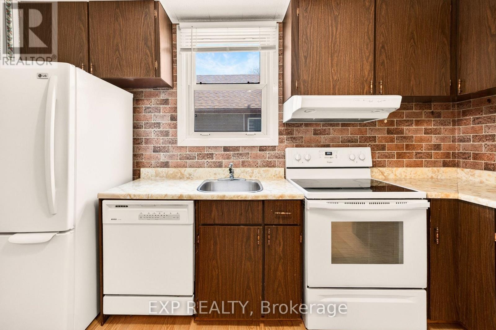 6441 Monroe Street, Niagara Falls, Ontario L2G 2G9 - Photo 12 - X13155700