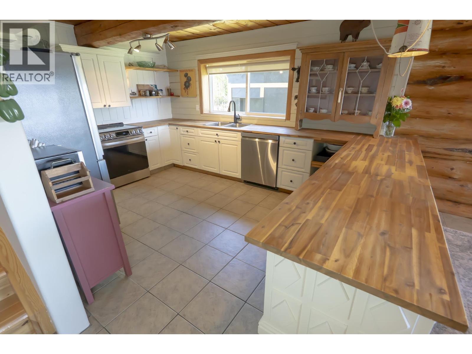 7252 Sowchea Road, Fort St. James, British Columbia  V0J 1P0 - Photo 8 - R3124883