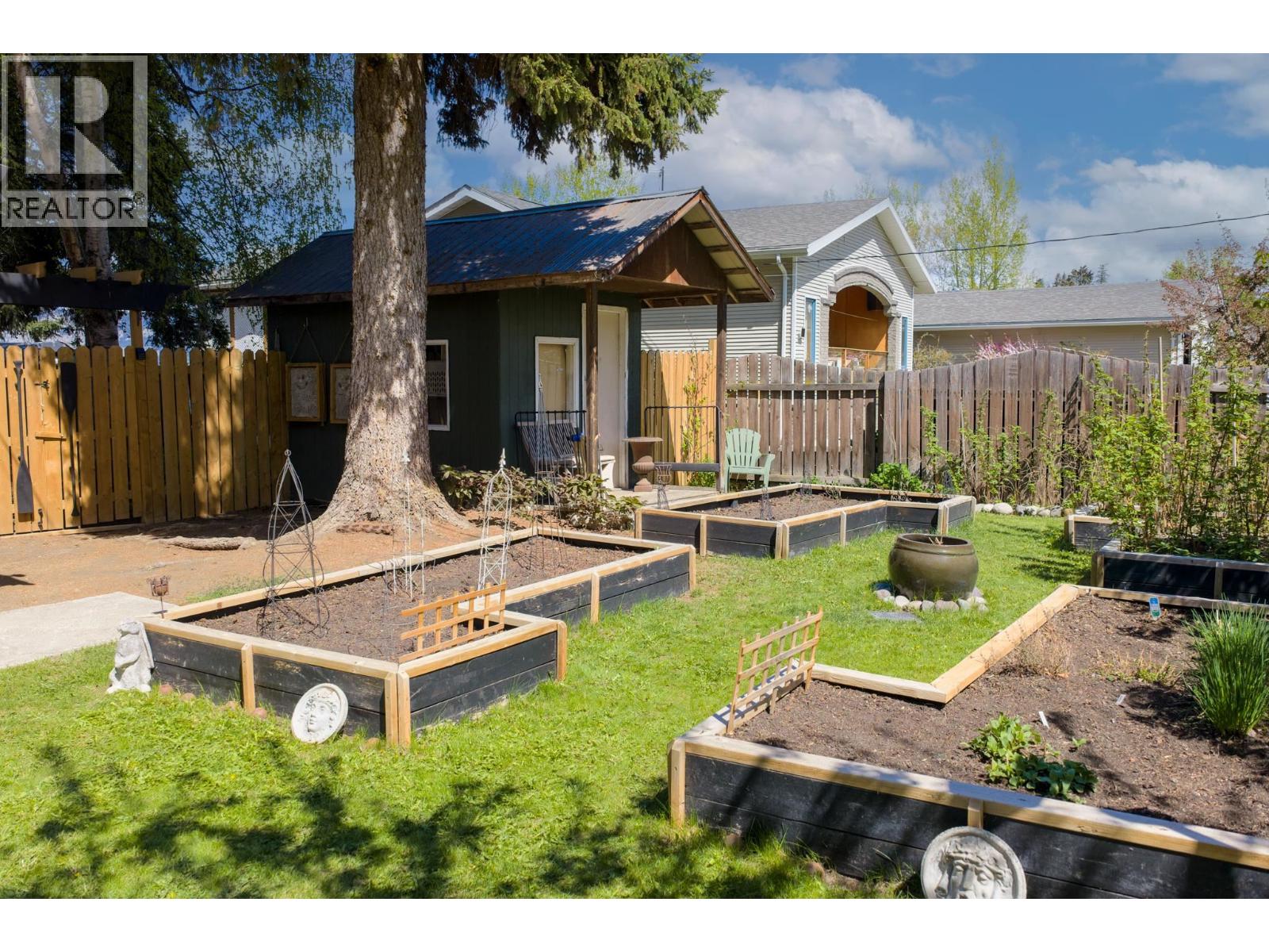 7252 Sowchea Road, Fort St. James, British Columbia  V0J 1P0 - Photo 30 - R3124883