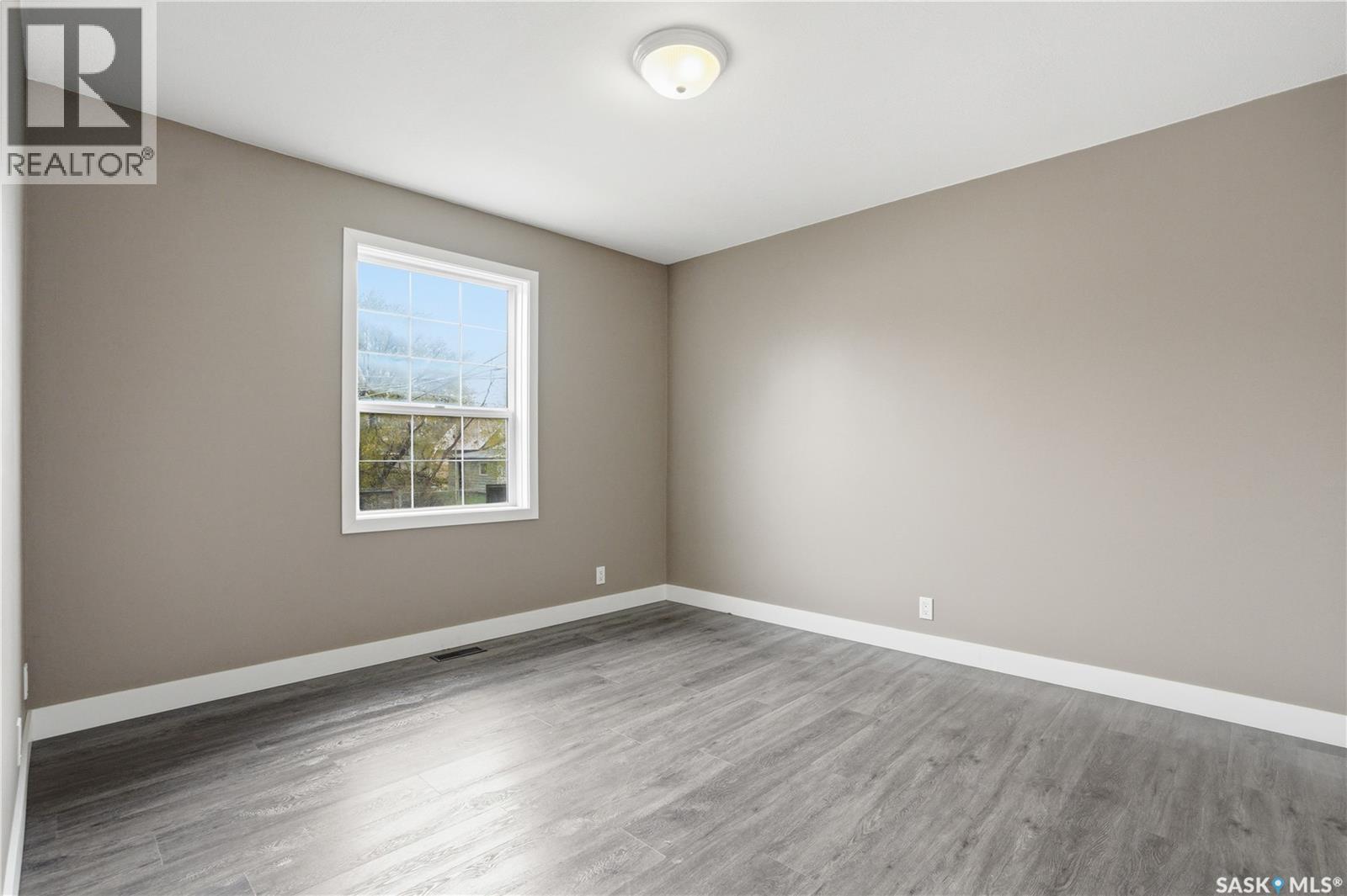 330b X Avenue S, Saskatoon, Saskatchewan S7M 3H6 - Photo 23 - SK036605