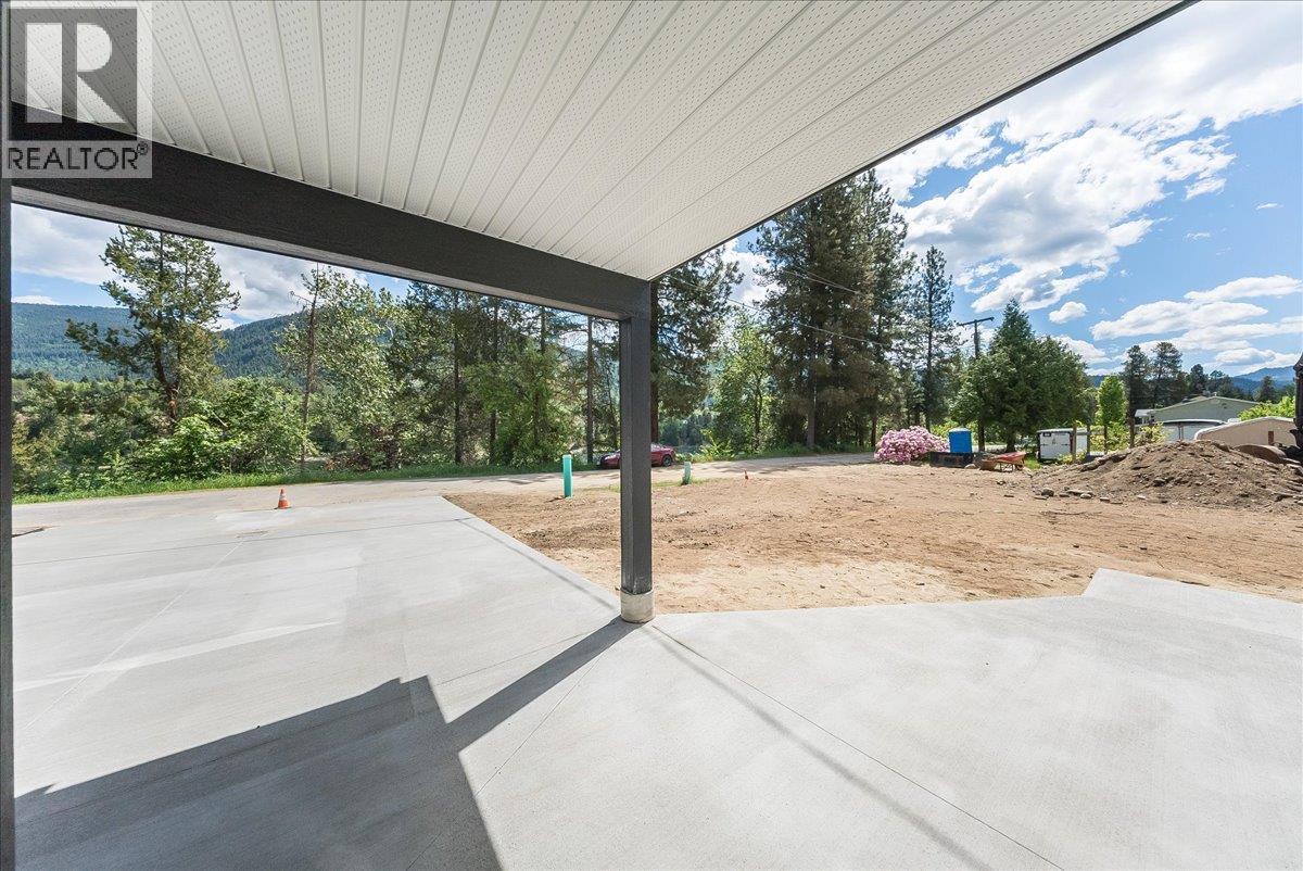 2808 1st Avenue, Castlegar, British Columbia  V1N 2R2 - Photo 36 - 10379265