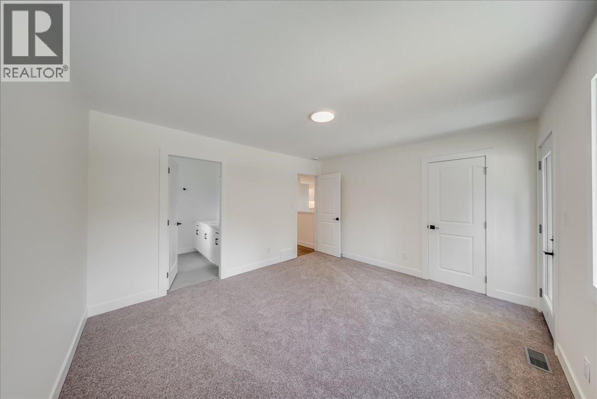 2808 1st Avenue, Castlegar, British Columbia  V1N 2R2 - Photo 16 - 10379265