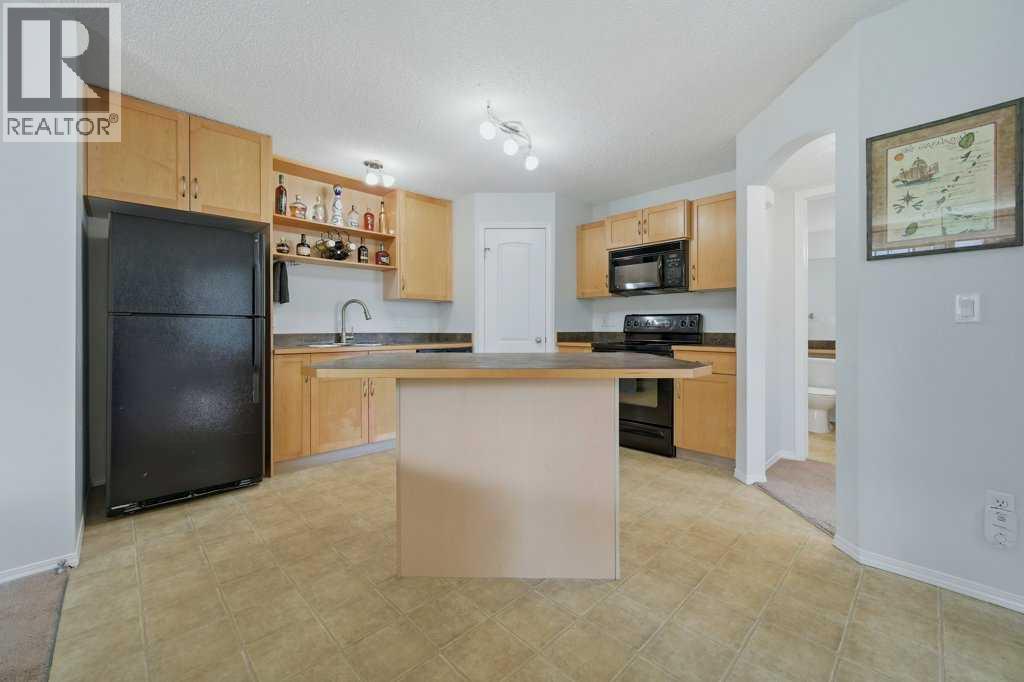 106, 31 Everridge Square SW, Calgary, Alberta  T2Y 5J7 - Photo 7 - A2313070