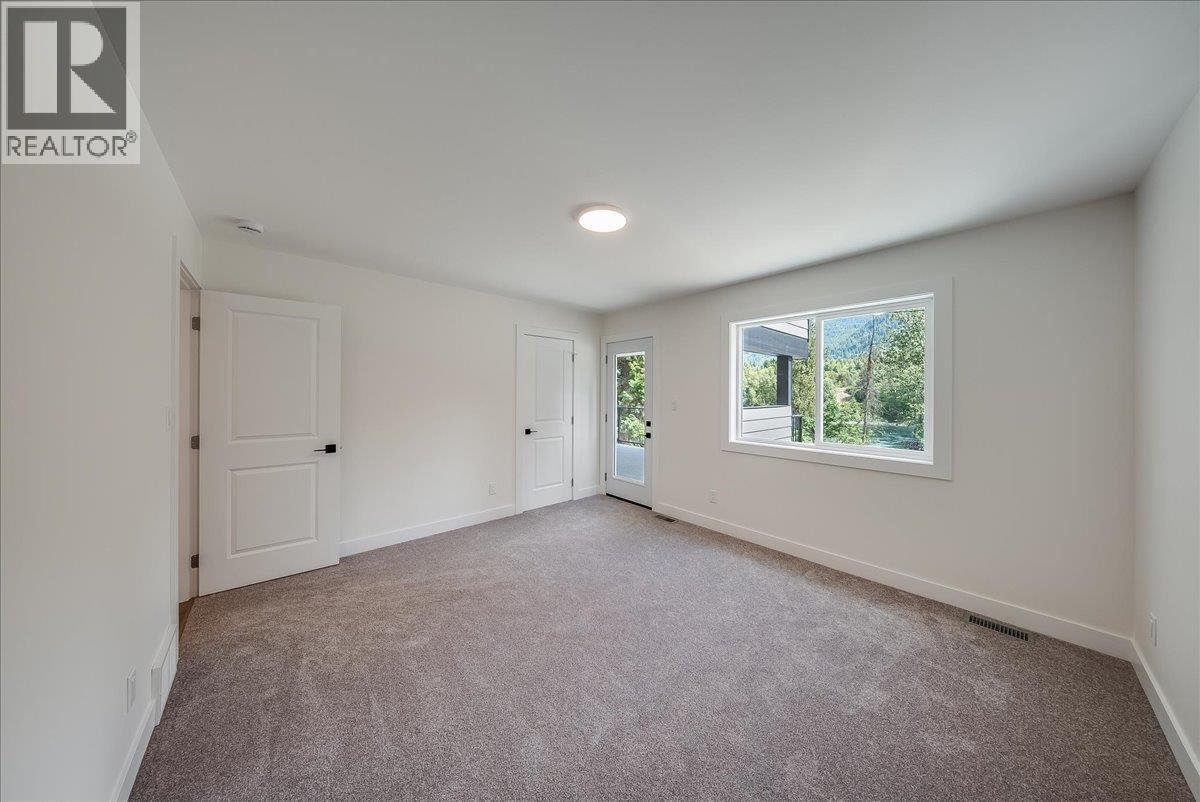 2808 1st Avenue, Castlegar, British Columbia  V1N 2R2 - Photo 17 - 10379265