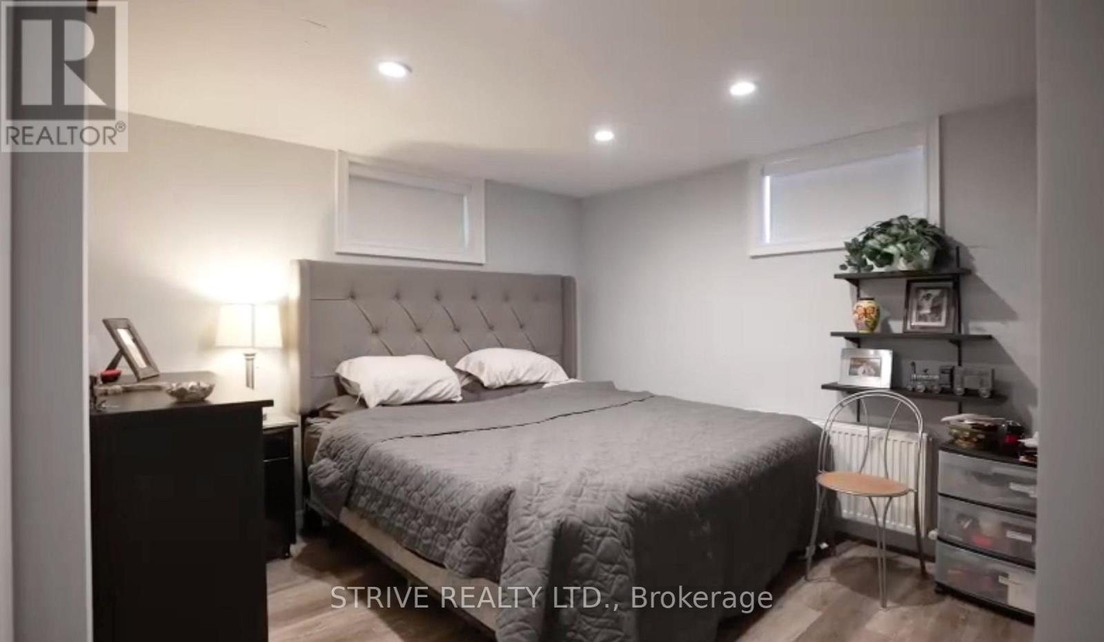 A - 410 Thornton Road N, Oshawa, Ontario  L1J 6W5 - Photo 13 - E13155406