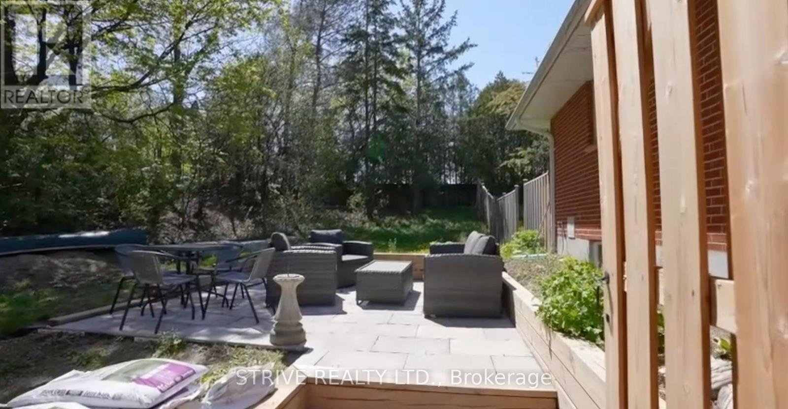 A - 410 Thornton Road N, Oshawa, Ontario  L1J 6W5 - Photo 19 - E13155406