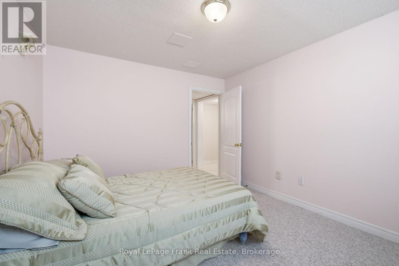 343 Mary Street W, Kawartha Lakes, Ontario  K9V 6J9 - Photo 32 - X13155478