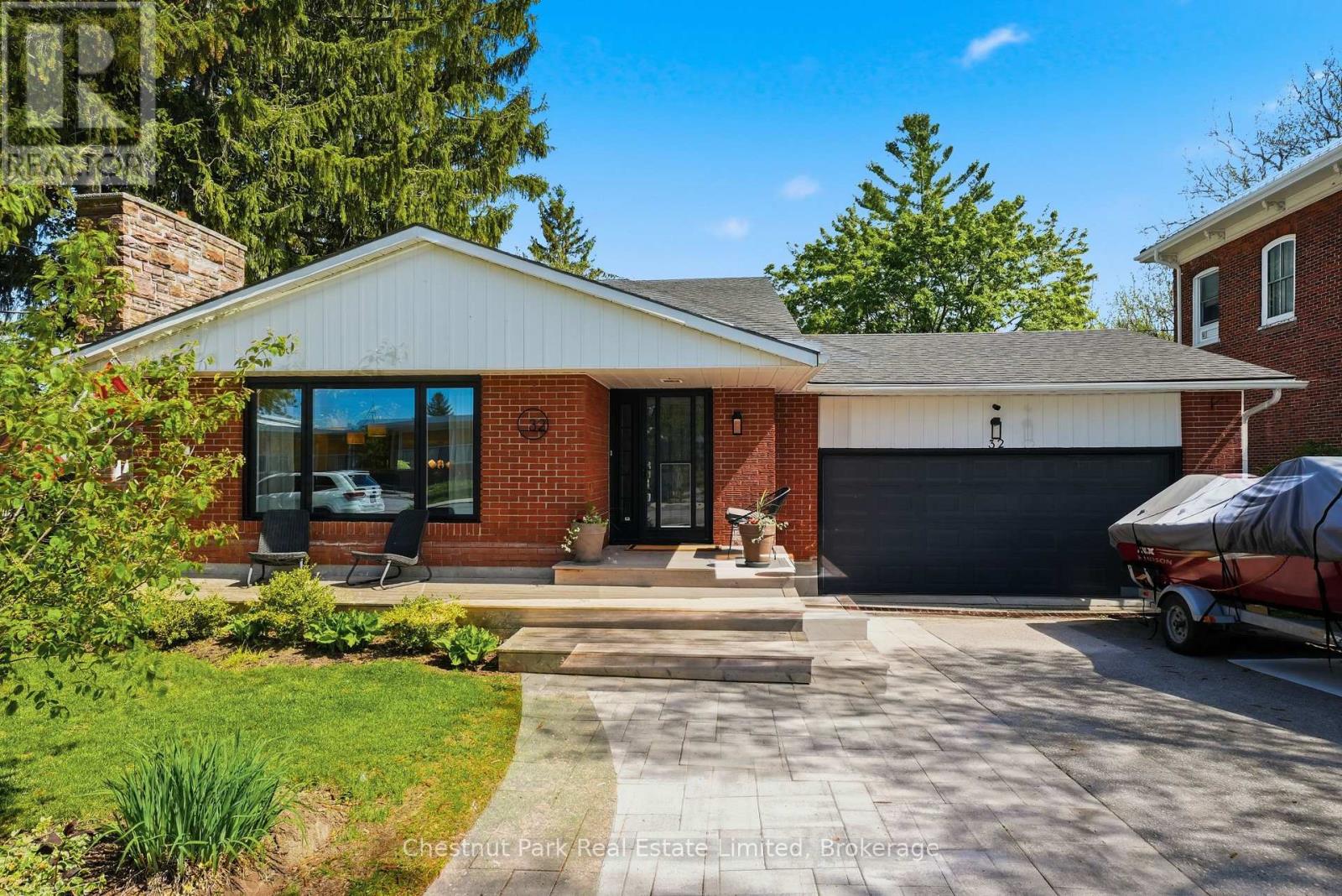 32 Barker Street, Prince Edward County, Ontario  K0K 2T0 - Photo 1 - X13155760