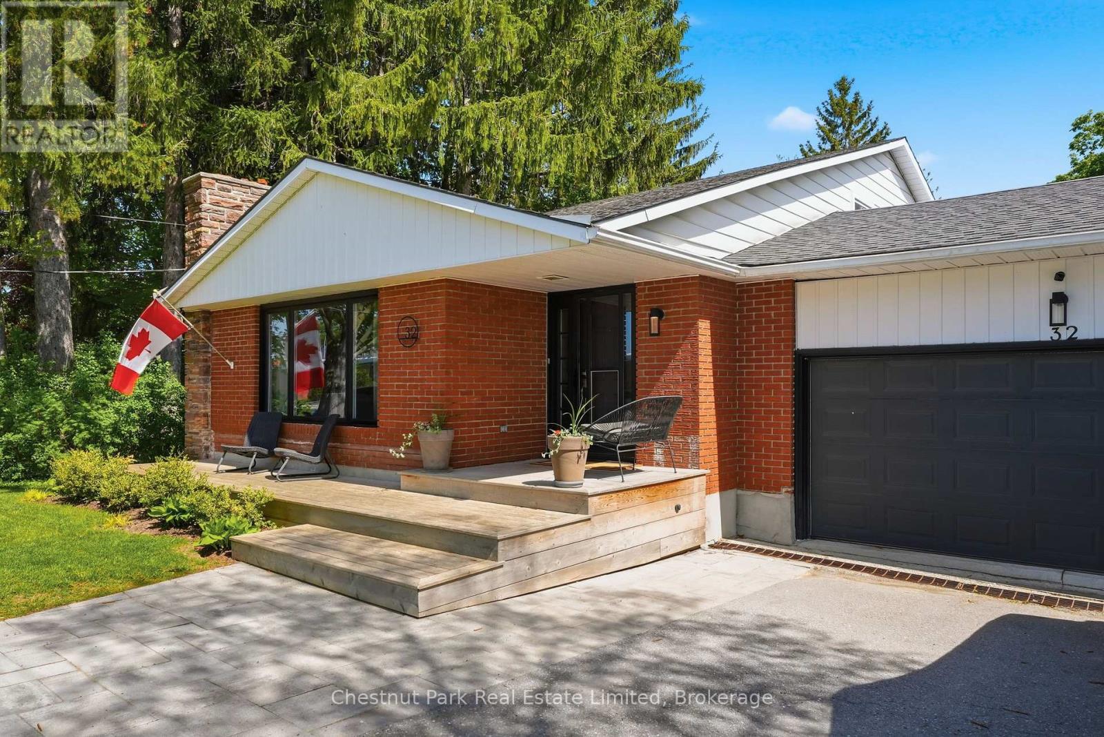 32 Barker Street, Prince Edward County, Ontario  K0K 2T0 - Photo 3 - X13155760