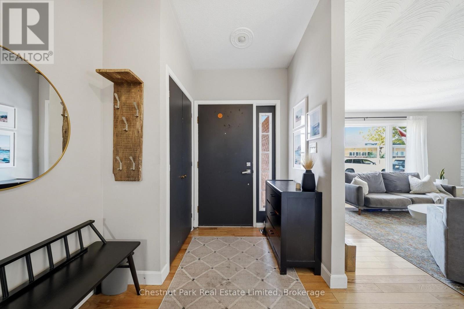 32 Barker Street, Prince Edward County, Ontario  K0K 2T0 - Photo 4 - X13155760