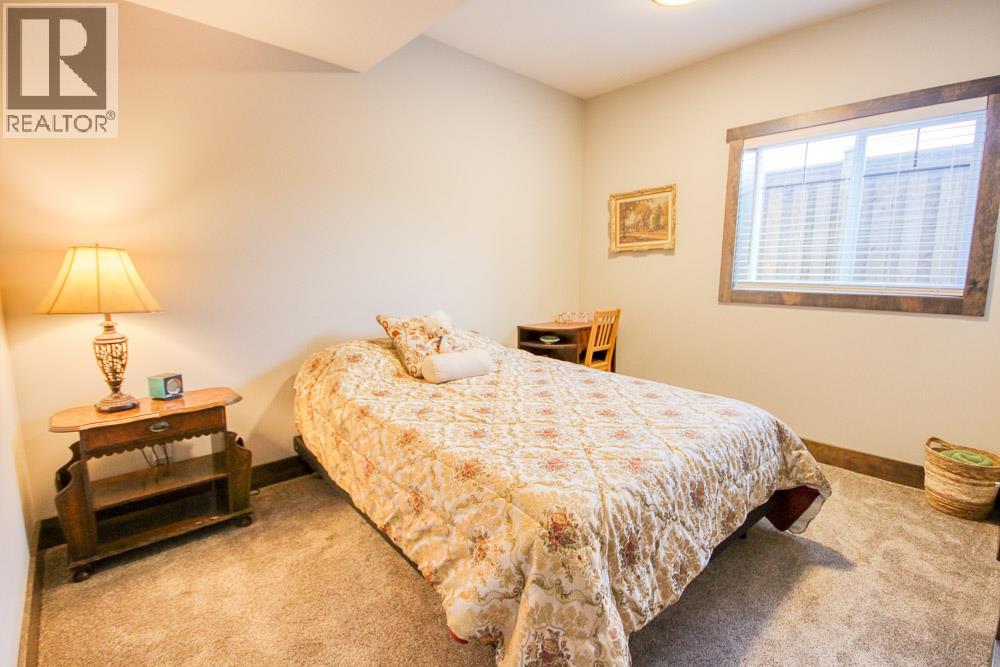 1609 8 Avenue S, Cranbrook, British Columbia  V1C 5N9 - Photo 19 - 10388179
