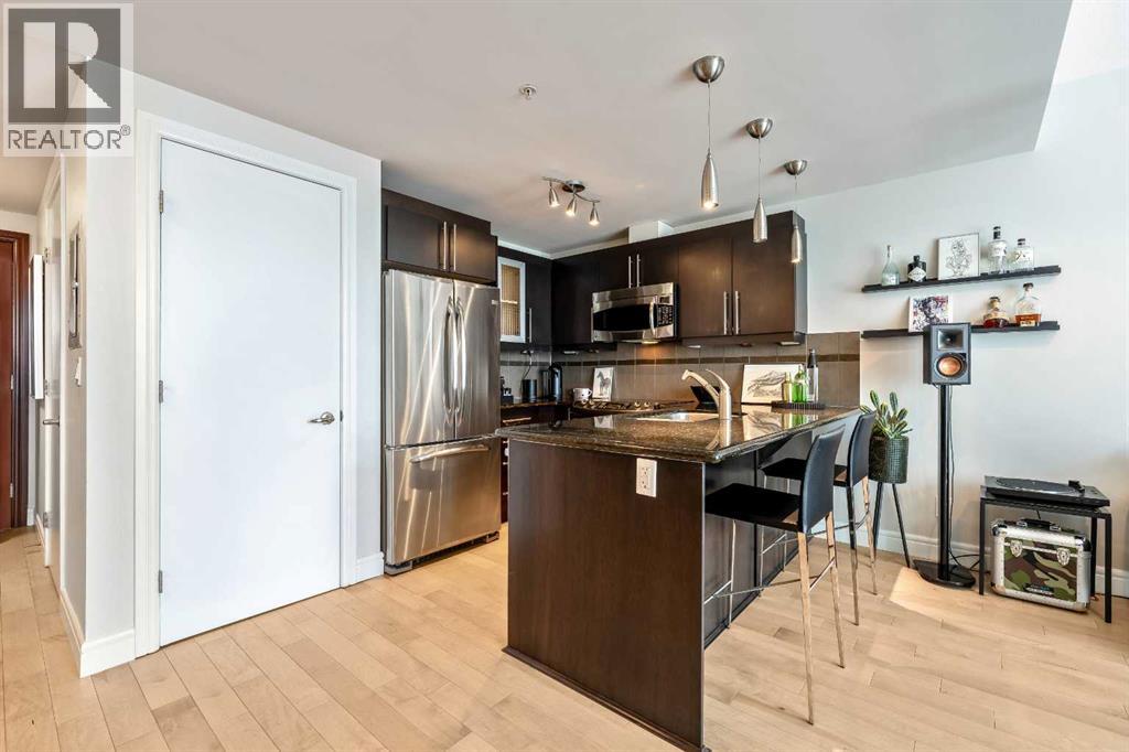 1806, 817 15 Avenue SW, Calgary, Alberta  T2R 0H8 - Photo 9 - A2309809