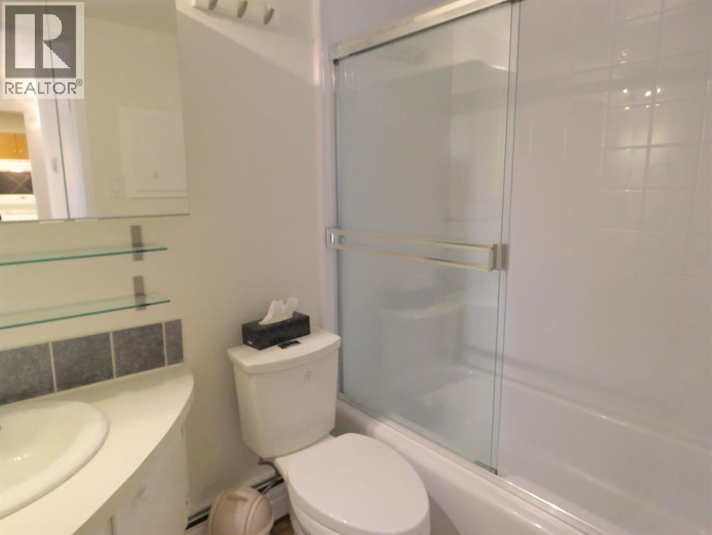 204, 328 Cedar Crescent SW, Calgary, Alberta  T3C 2Y8 - Photo 10 - A2280165