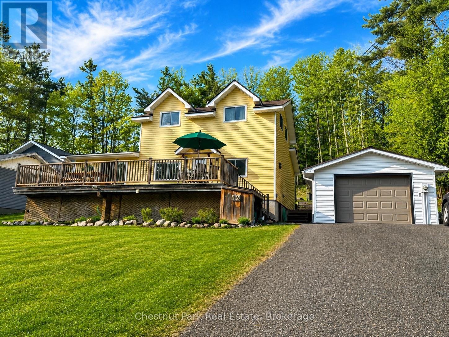 12 FERNDALE ROAD, Muskoka Lakes, Ontario