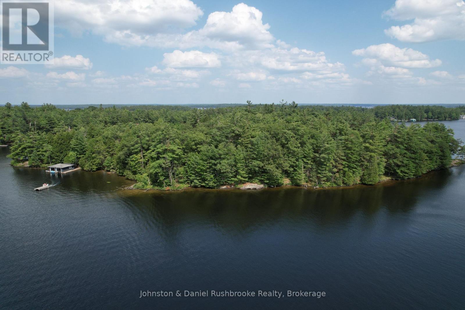 2 Island 24lm (Denison), Gravenhurst, Ontario  P1P 1R2 - Photo 11 - X13155808