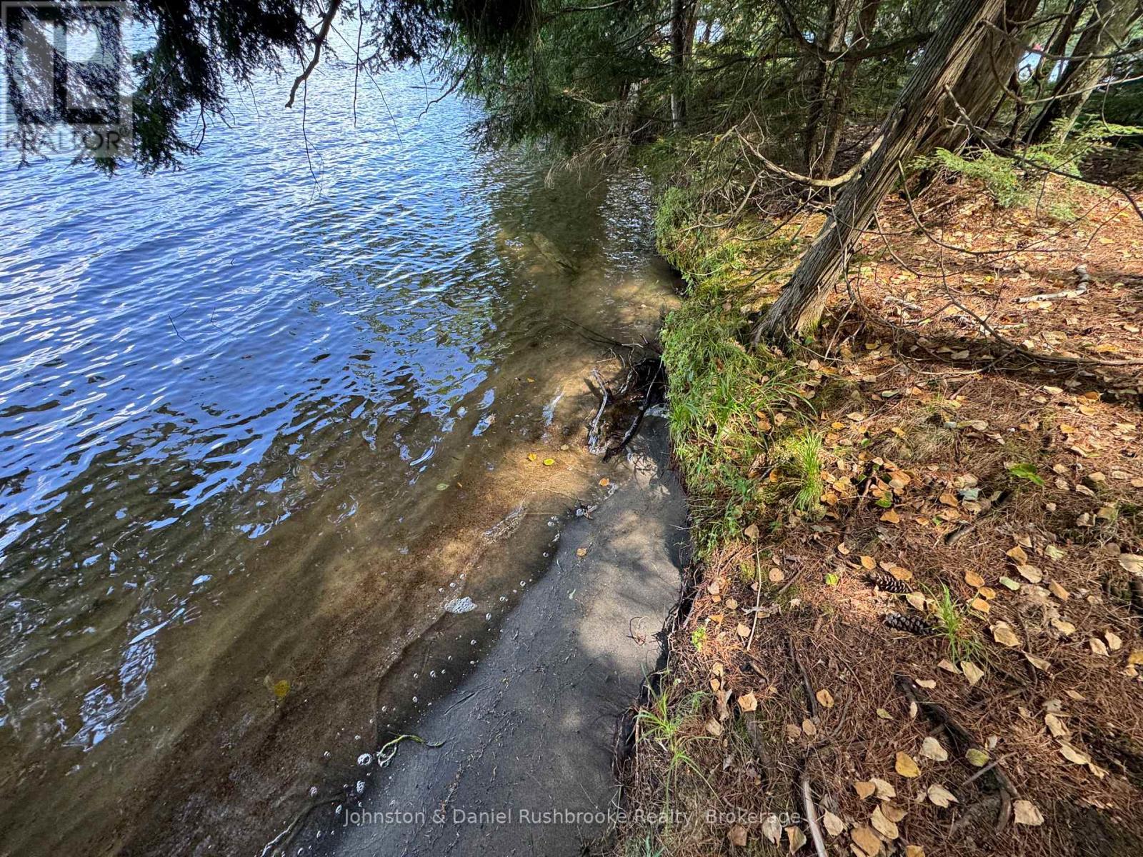 2 Island 24lm (Denison), Gravenhurst, Ontario  P1P 1R2 - Photo 6 - X13155808