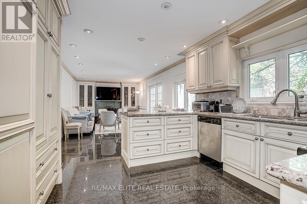 88 Old Colony Road, Toronto, Ontario M2L 2K2 - Photo 22 - C13100728