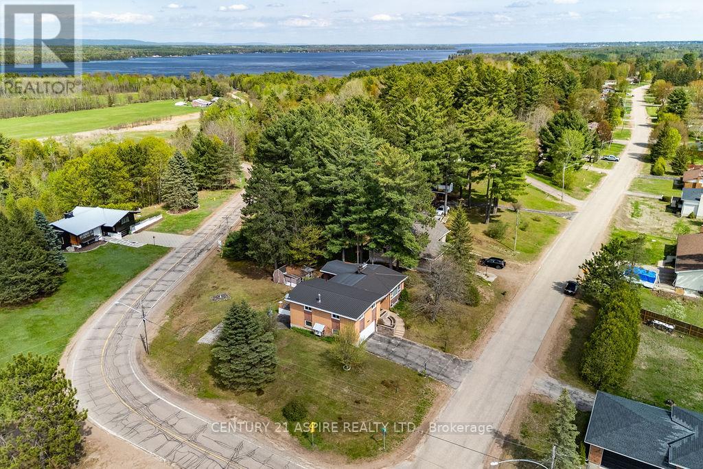 620 Birch Street, Petawawa, Ontario  K8A 7K6 - Photo 35 - X13155408