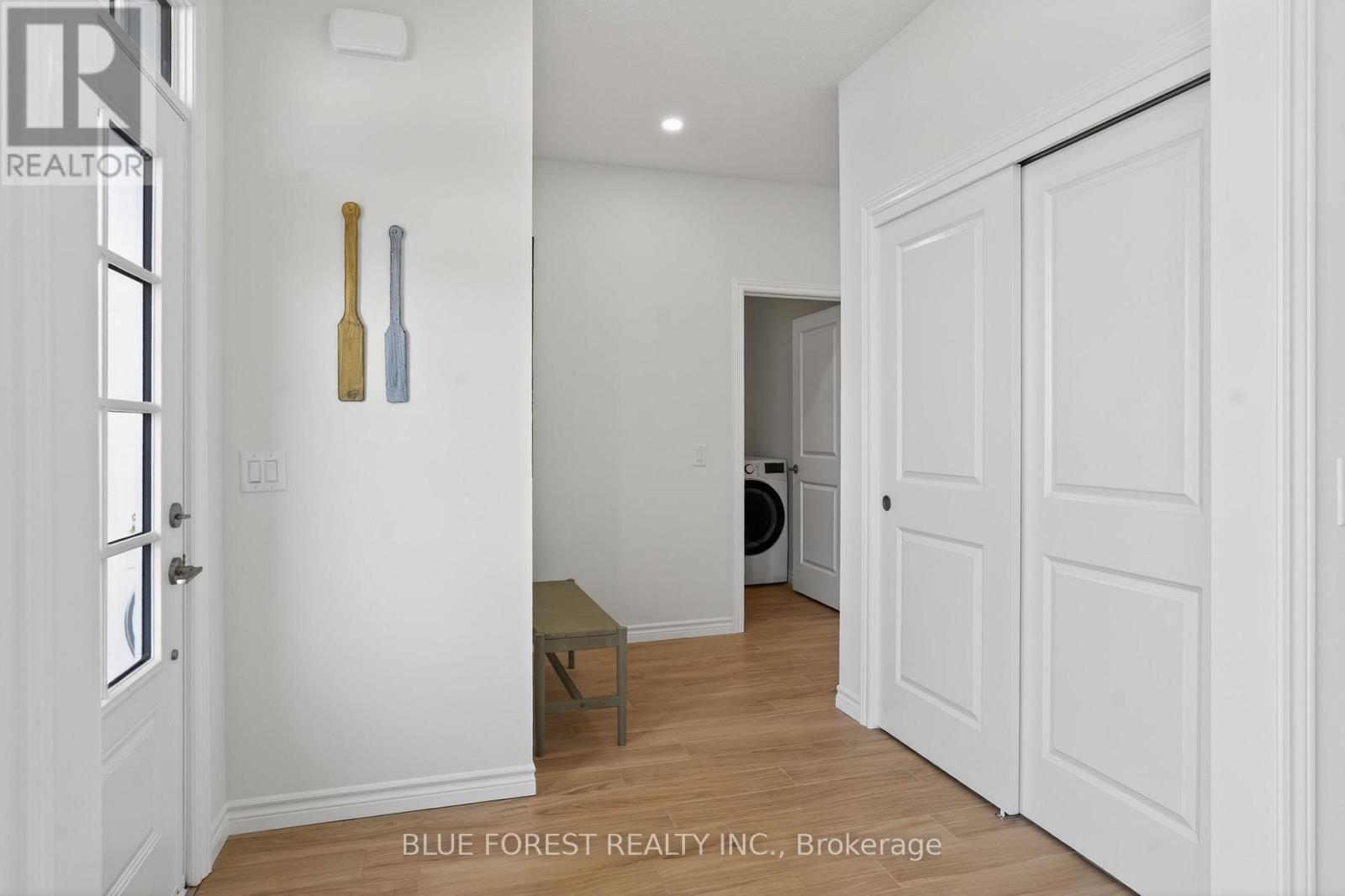 27 Harbour Way, Central Elgin, Ontario  N5L 1C5 - Photo 3 - X13112478