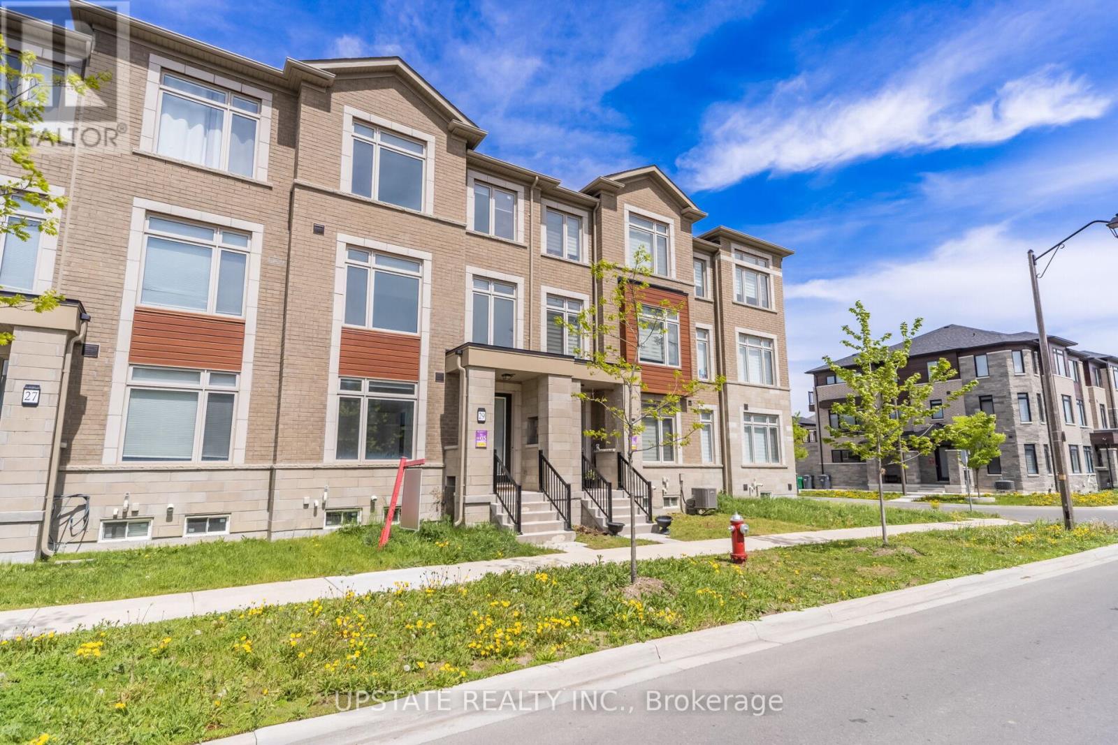 29 Ravenbury Street, Brampton, Ontario L6P 4P6 - Photo 2 - W13007938