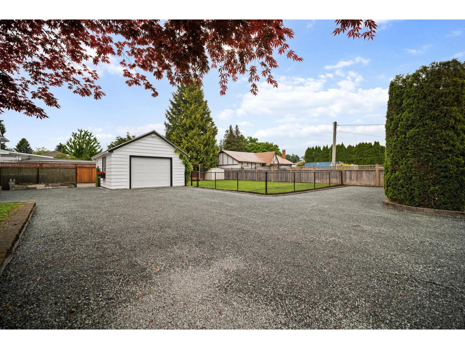 46005 Riverside Drive, Chilliwack Proper East, Chilliwack, British Columbia  V2P 3K7 - Photo 3 - R3123909