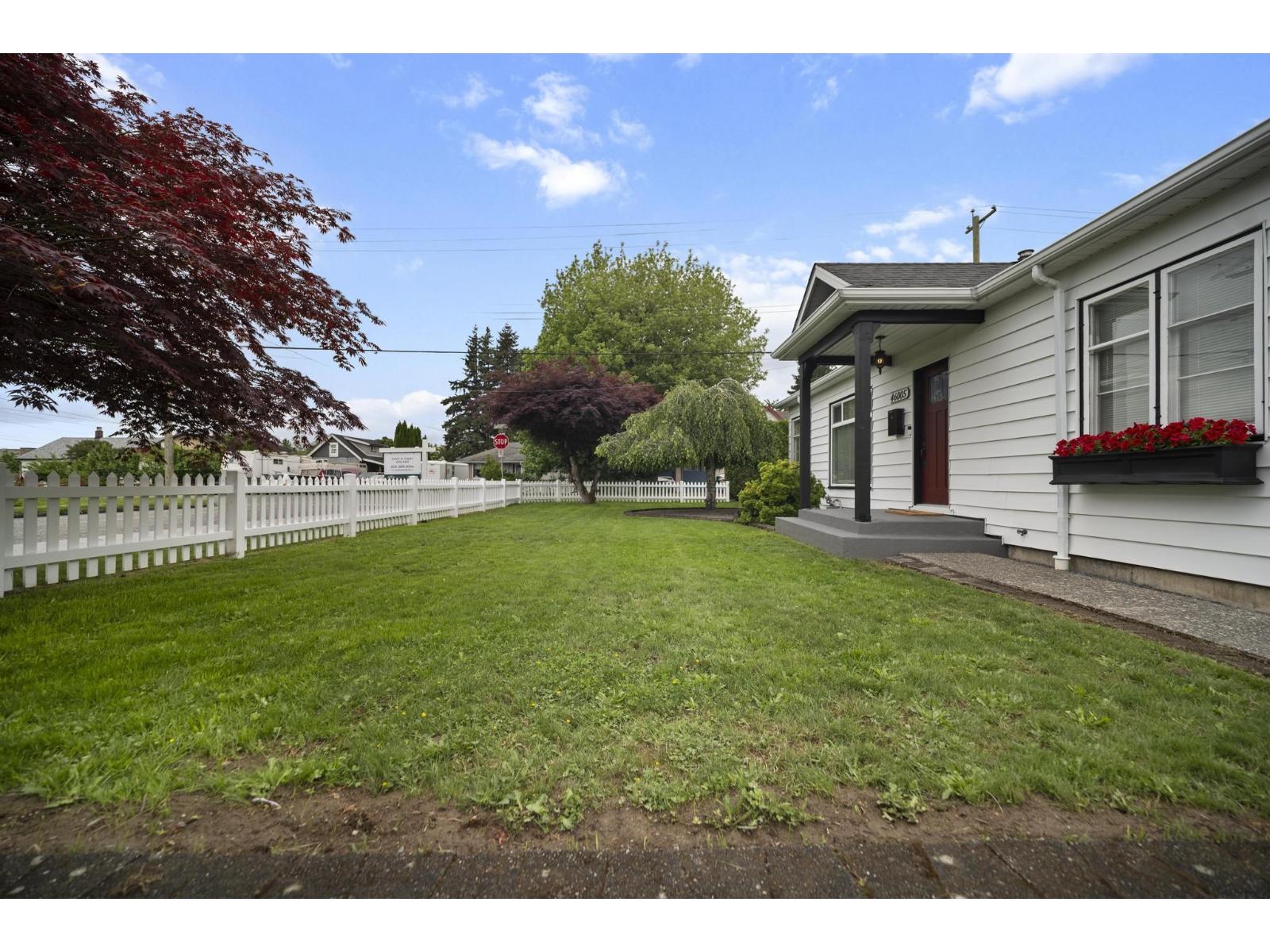 46005 Riverside Drive, Chilliwack Proper East, Chilliwack, British Columbia  V2P 3K7 - Photo 33 - R3123909