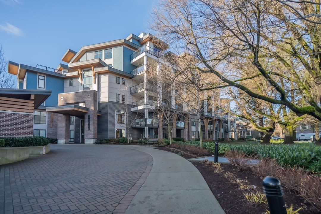 602 45500 Market Way, Garrison Crossing, Chilliwack, British Columbia  V2R 6G5 - Photo 1 - R3125553