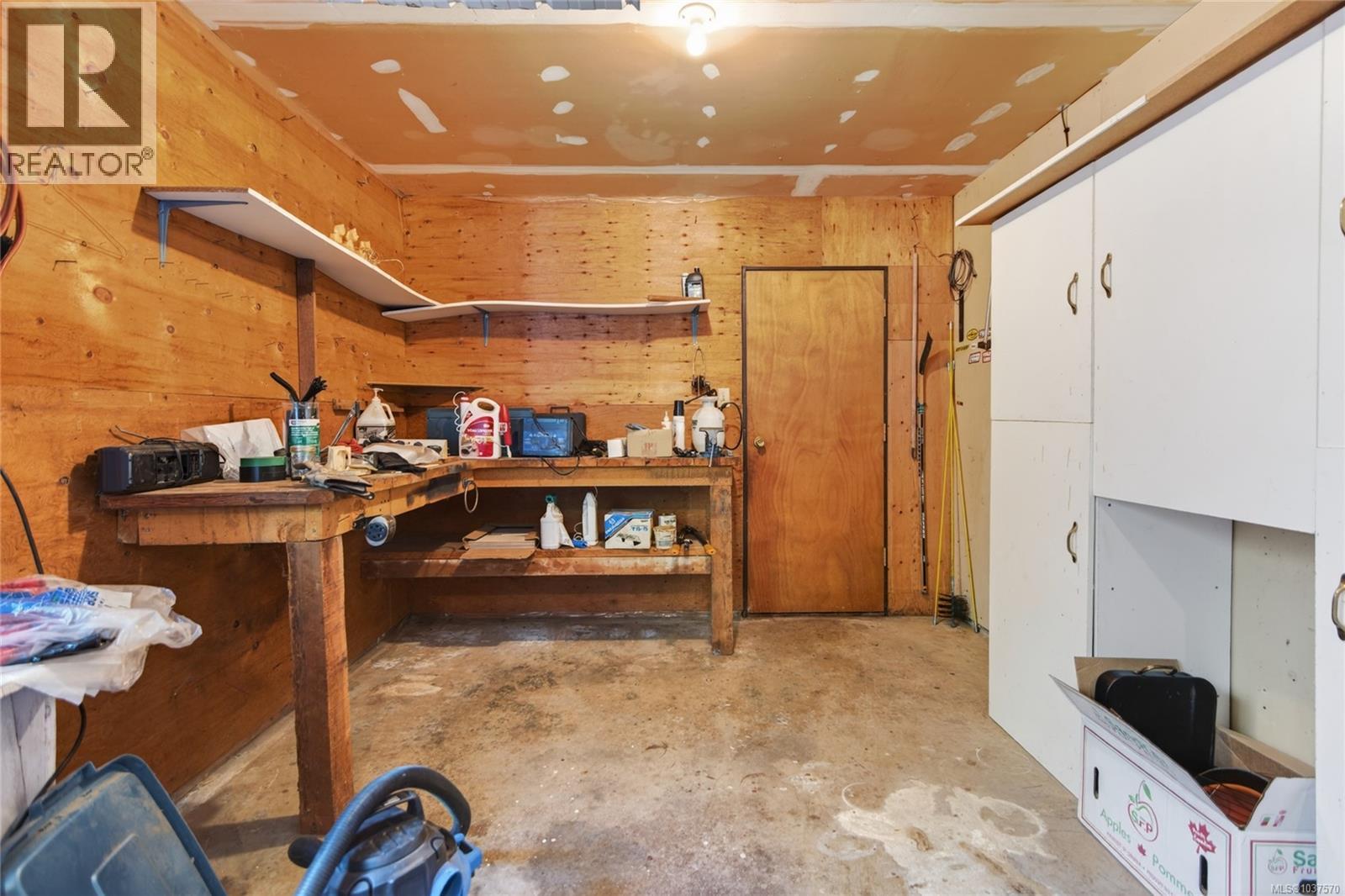 624 Totem Cres, Comox, British Columbia  V9M 3J3 - Photo 14 - 1037570