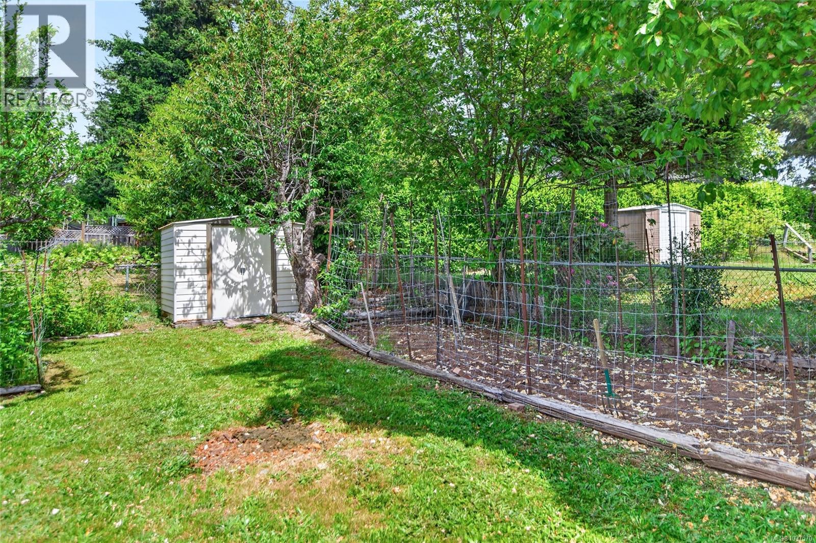 624 Totem Cres, Comox, British Columbia  V9M 3J3 - Photo 22 - 1037570
