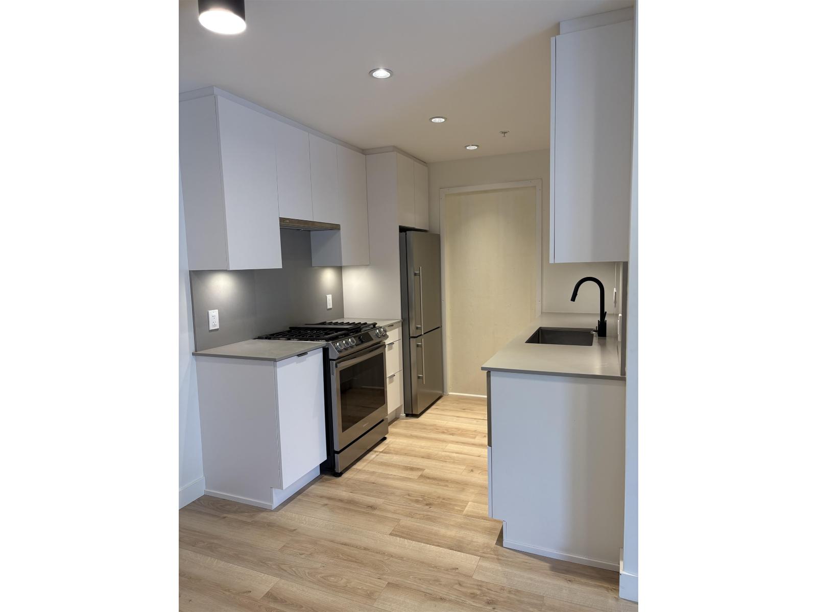 416-417 2493 Montrose Avenue, Abbotsford, British Columbia V2S 3T2 - Photo 18 - R3125285