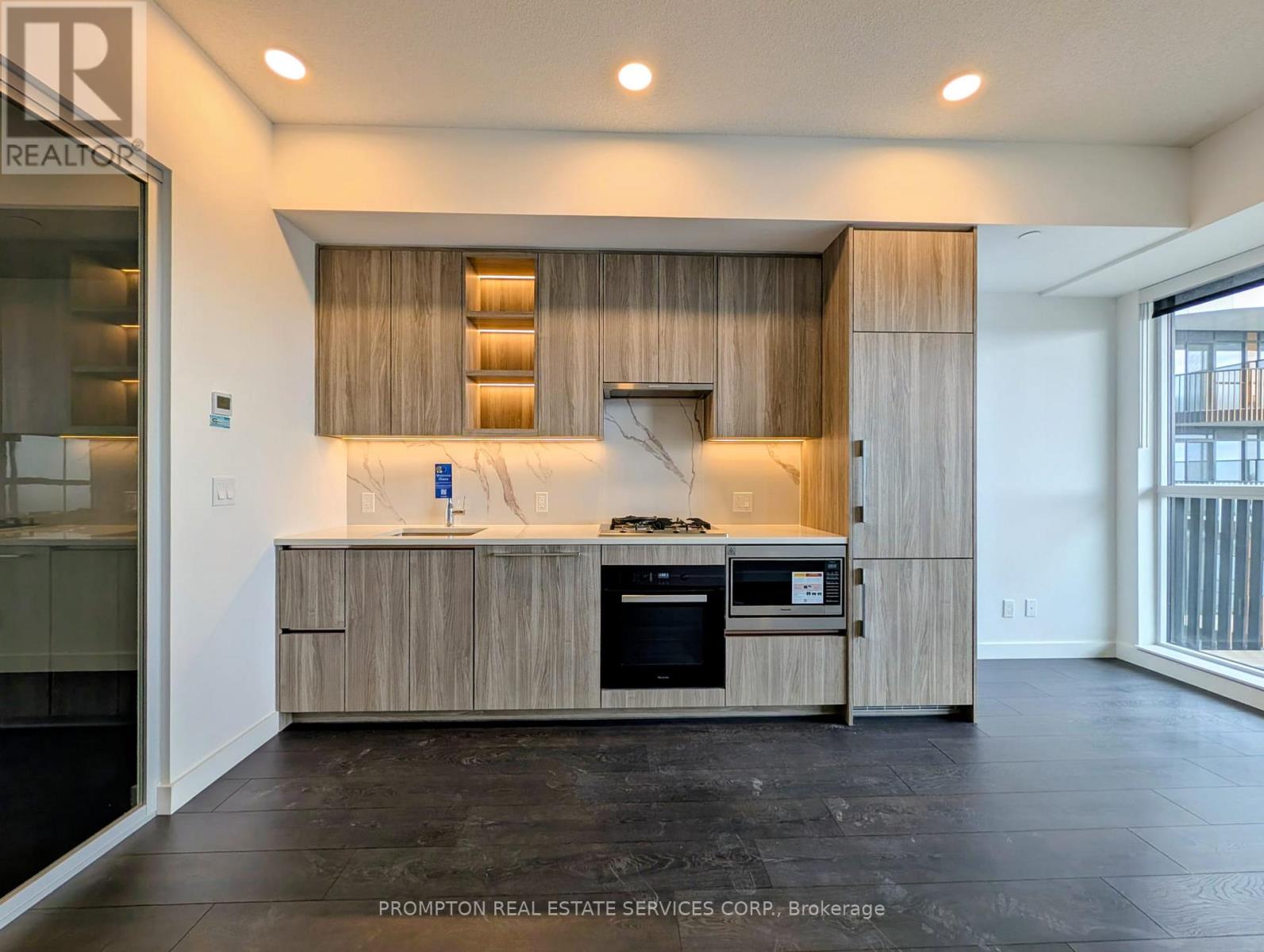 653 - 18 Esther Shiner Boulevard, Toronto, Ontario  M2K 0J7 - Photo 2 - C13104110