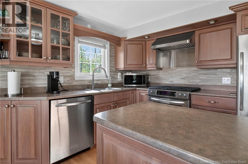 83 Beau-Rivage Street, Cap-Pelé, New Brunswick  E4M 1M5 - Photo 3 - NB140016