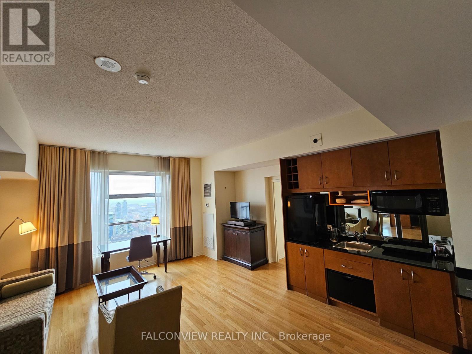 4606 - 1 KING STREET W - Photo 3
