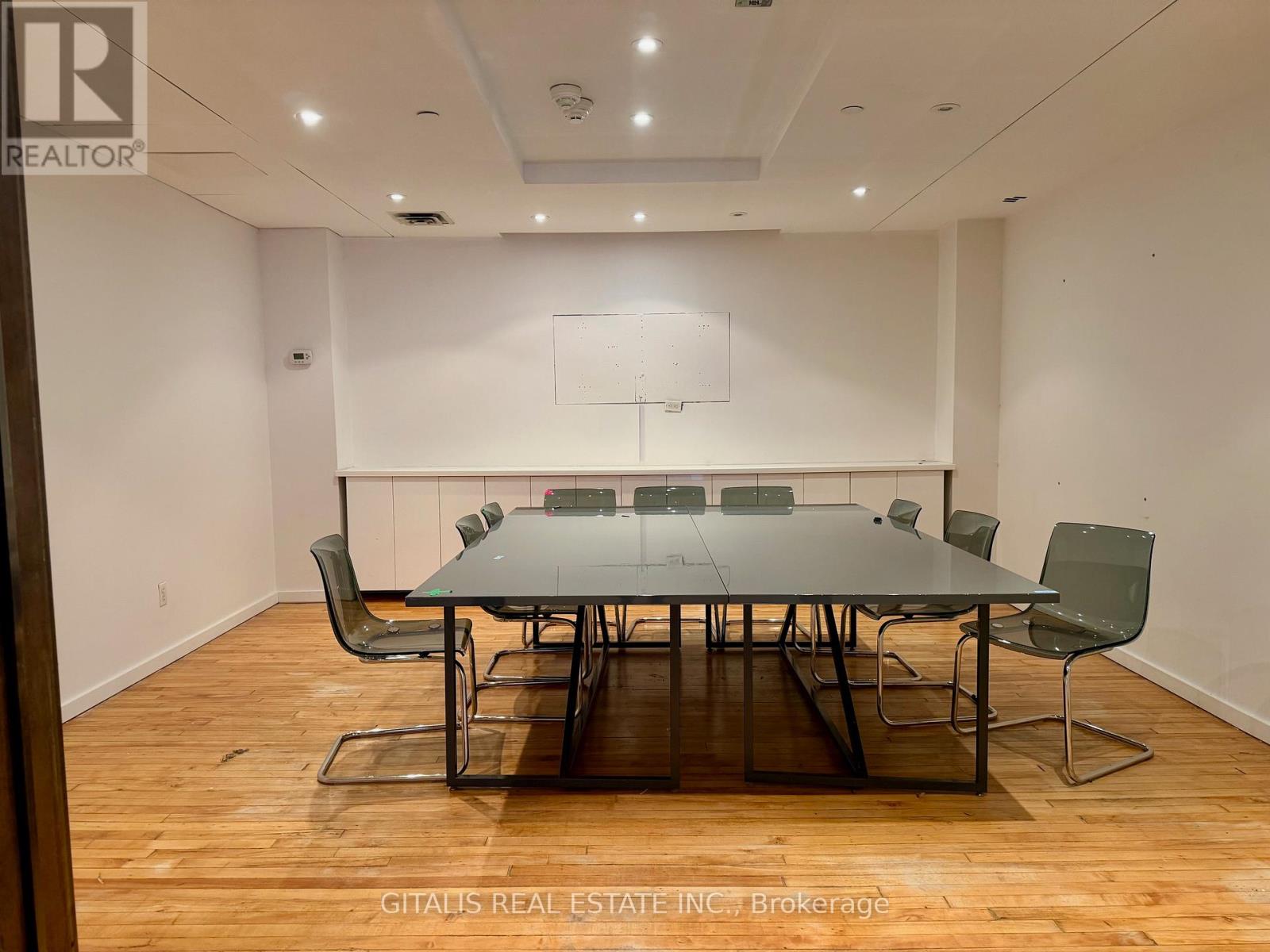 300-301 - 460 Richmond Street W, Toronto, Ontario  M5V 1Y1 - Photo 2 - C13155578
