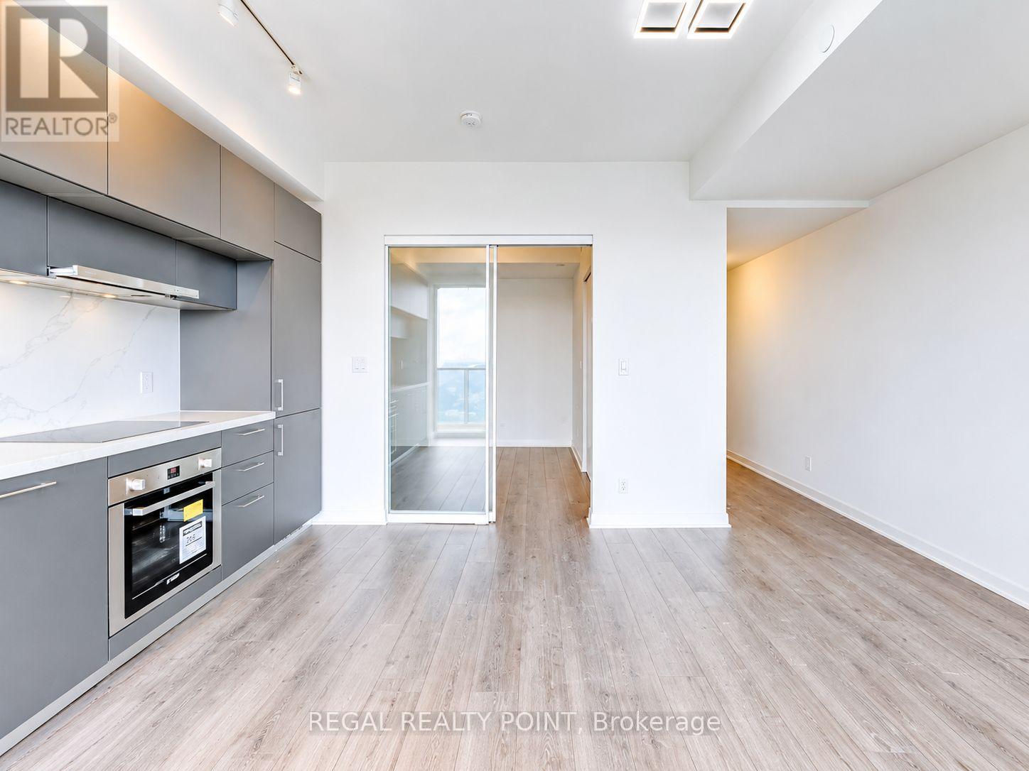 2307 - 99 Foxbar Road, Toronto, Ontario  M4V 0B2 - Photo 4 - C13155716