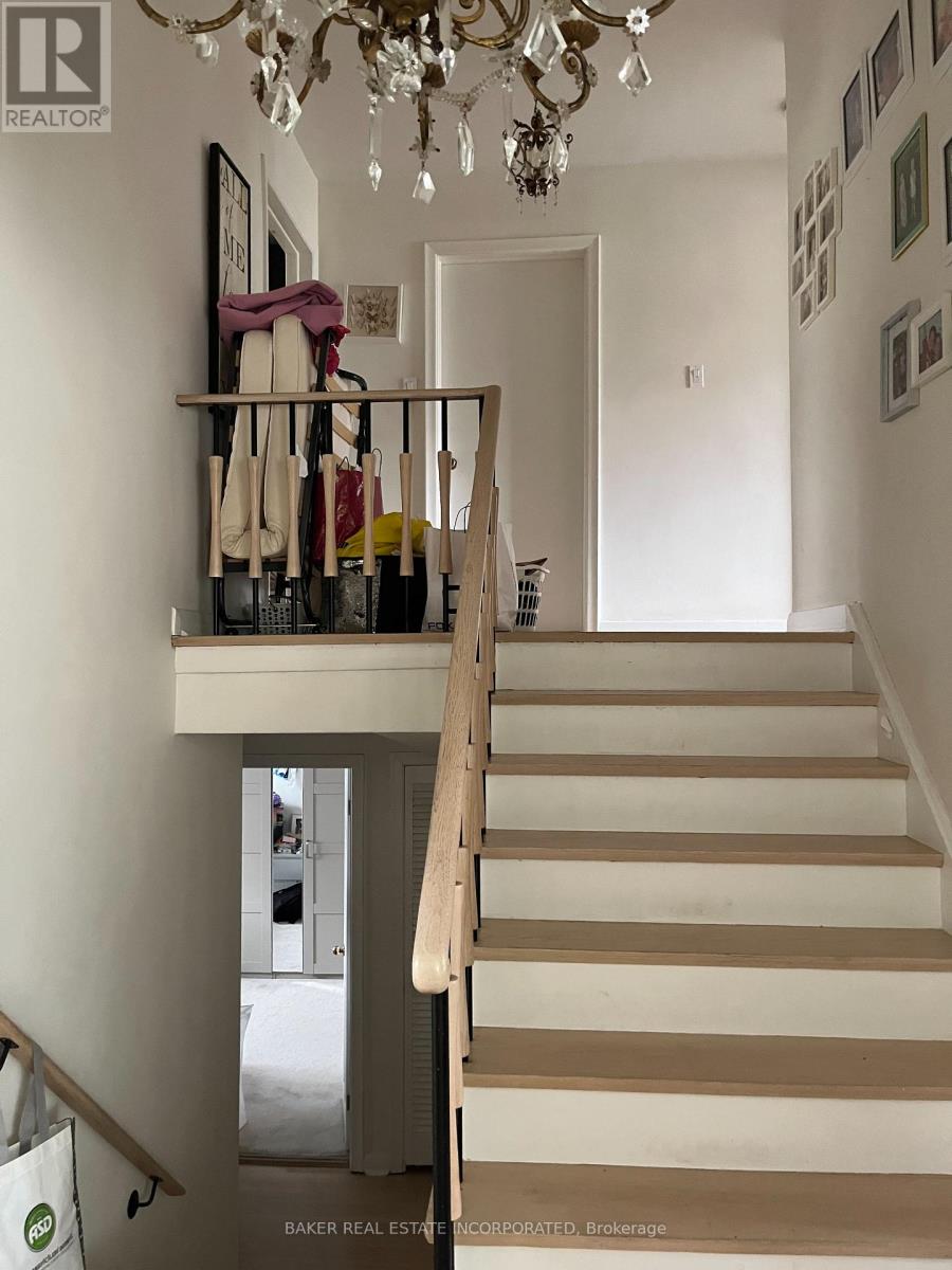 156 Cocksfield Avenue, Toronto (Bathurst Manor), Ontario  M3H 3T5 - Photo 14 - C13155792