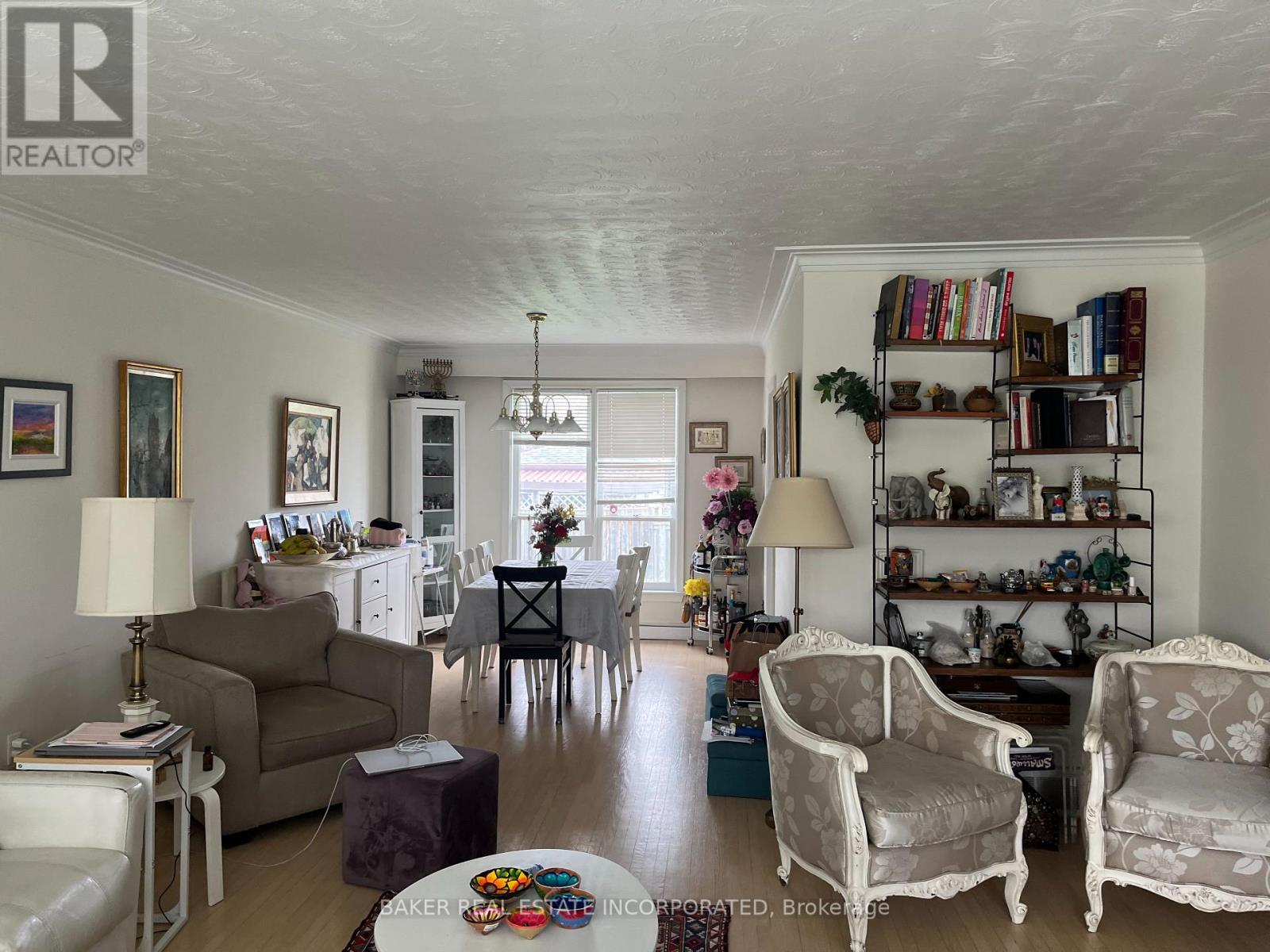 156 Cocksfield Avenue, Toronto (Bathurst Manor), Ontario  M3H 3T5 - Photo 4 - C13155792